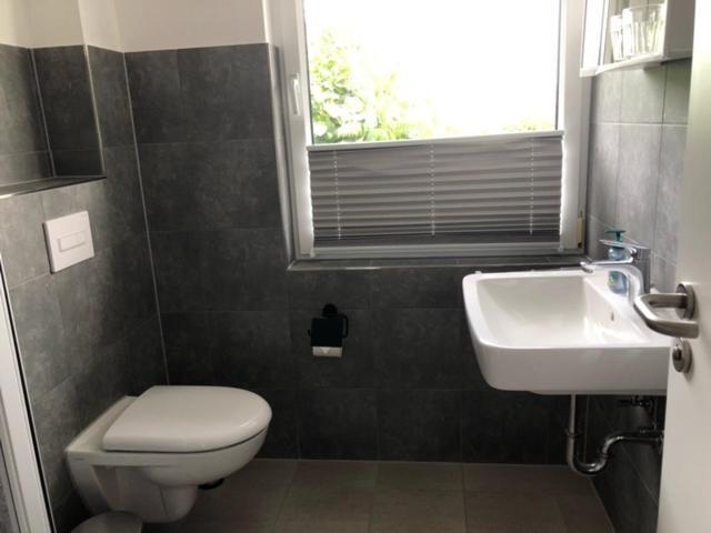Die Graefin Auf Ruegen - Ferienappartements Parchtitz Exterior photo