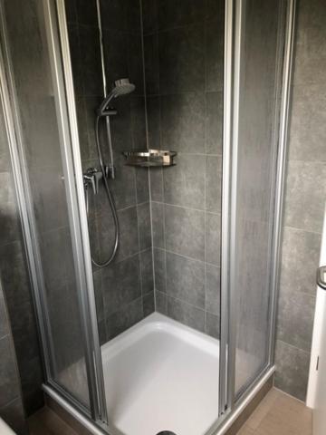 Die Graefin Auf Ruegen - Ferienappartements Parchtitz Exterior photo