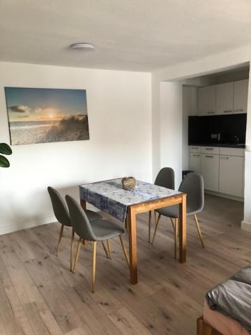 Die Graefin Auf Ruegen - Ferienappartements Parchtitz Exterior photo